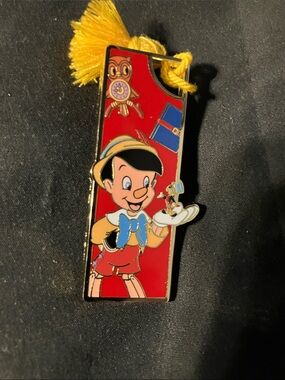 Disney Character Tassel Bookmark Blind Box Enamel Pin - Pinocchio